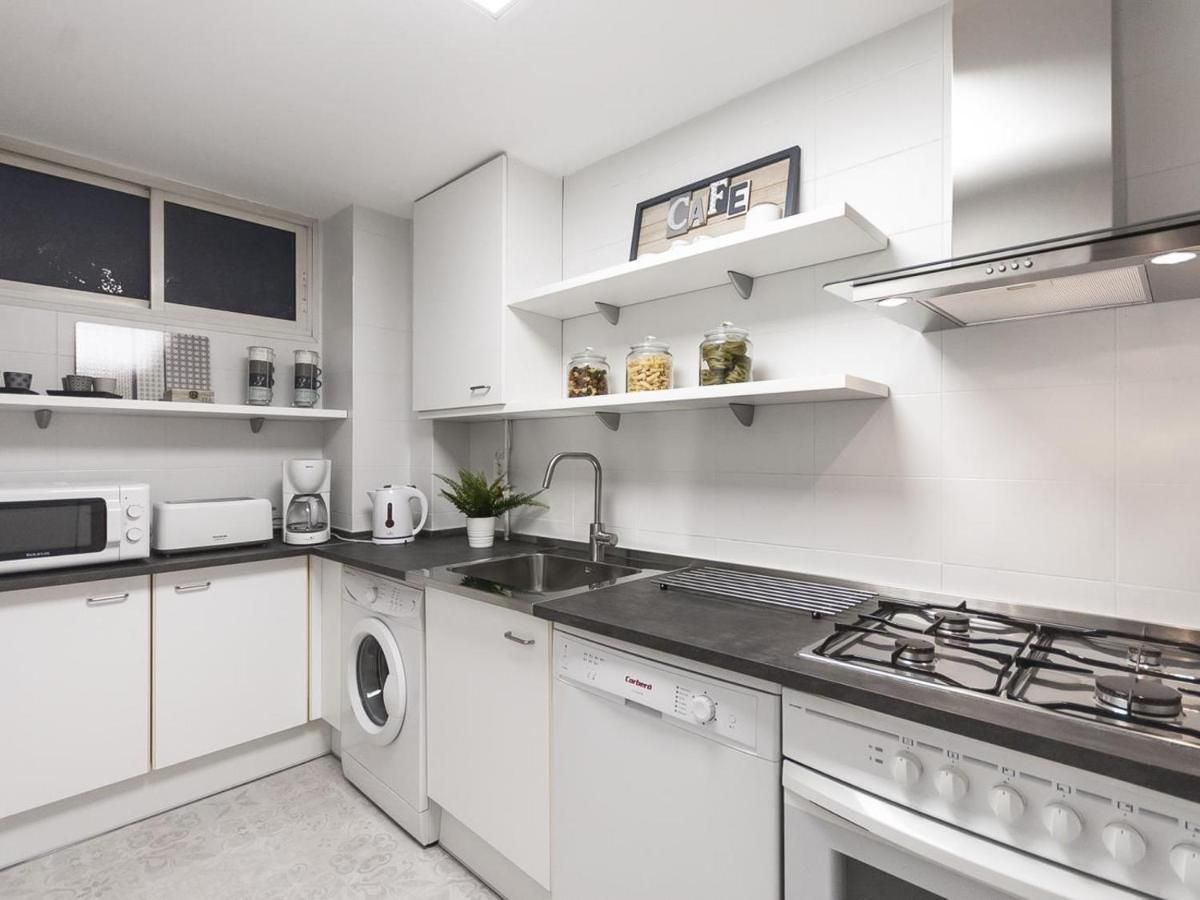 Lets Holidays Apartment In Sant Marti Barcellona Esterno foto