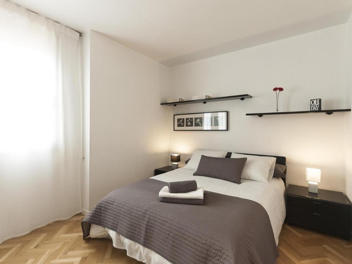Lets Holidays Apartment In Sant Marti Barcellona Esterno foto